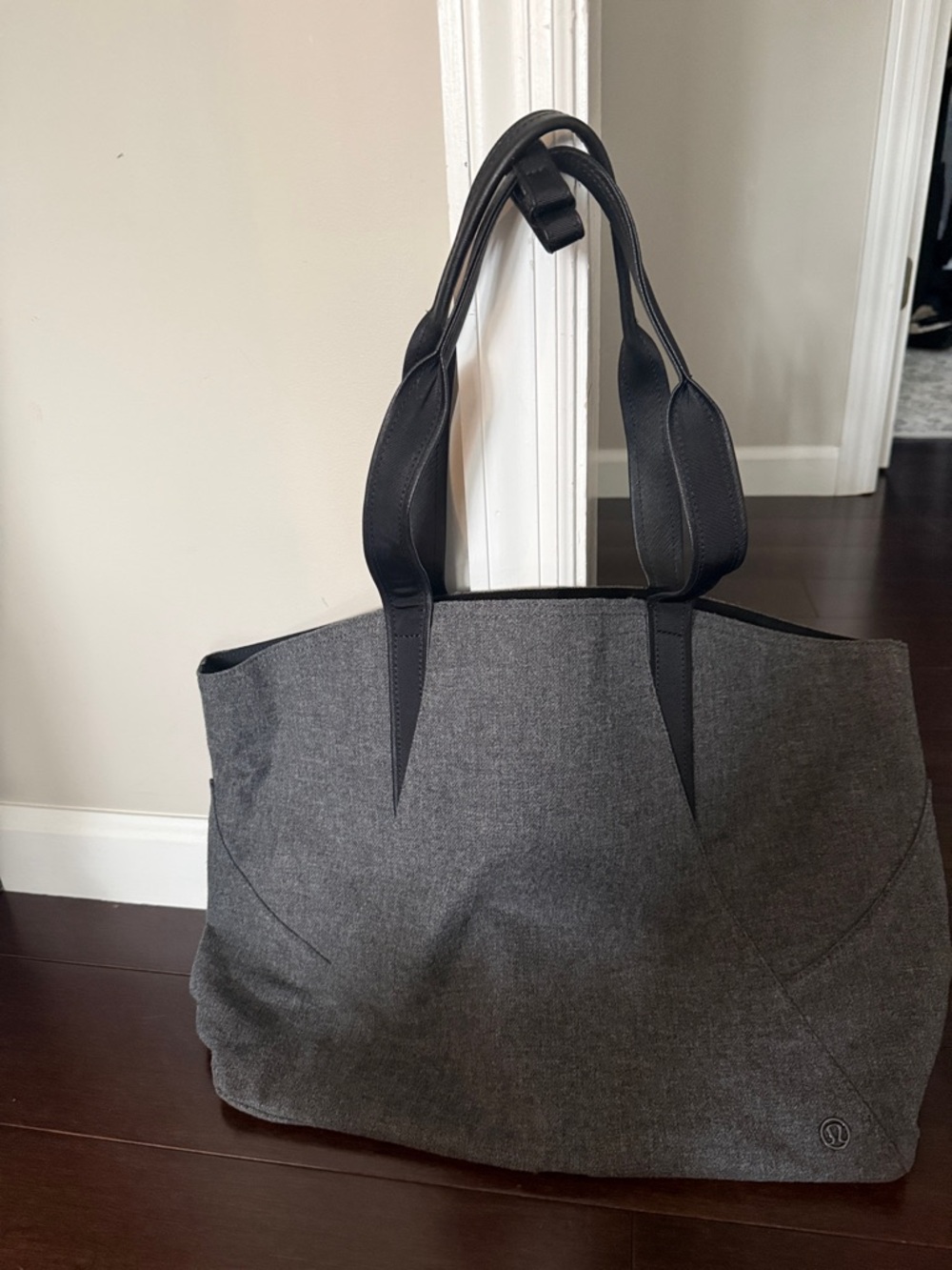 lululemon athletica Gray Tote with Black Handles - Picture 2 of 5